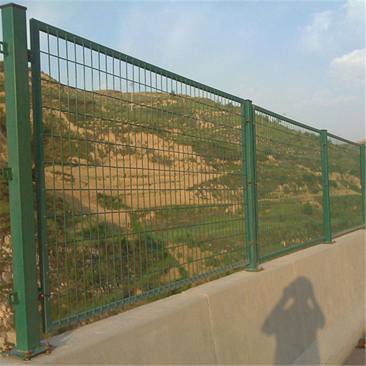 橋梁防拋網案例展示圖片4 橋梁防拋網案例展示圖片4